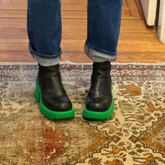 Bottega Veneta Black Boots with Green Soles - Picture 3 of 5